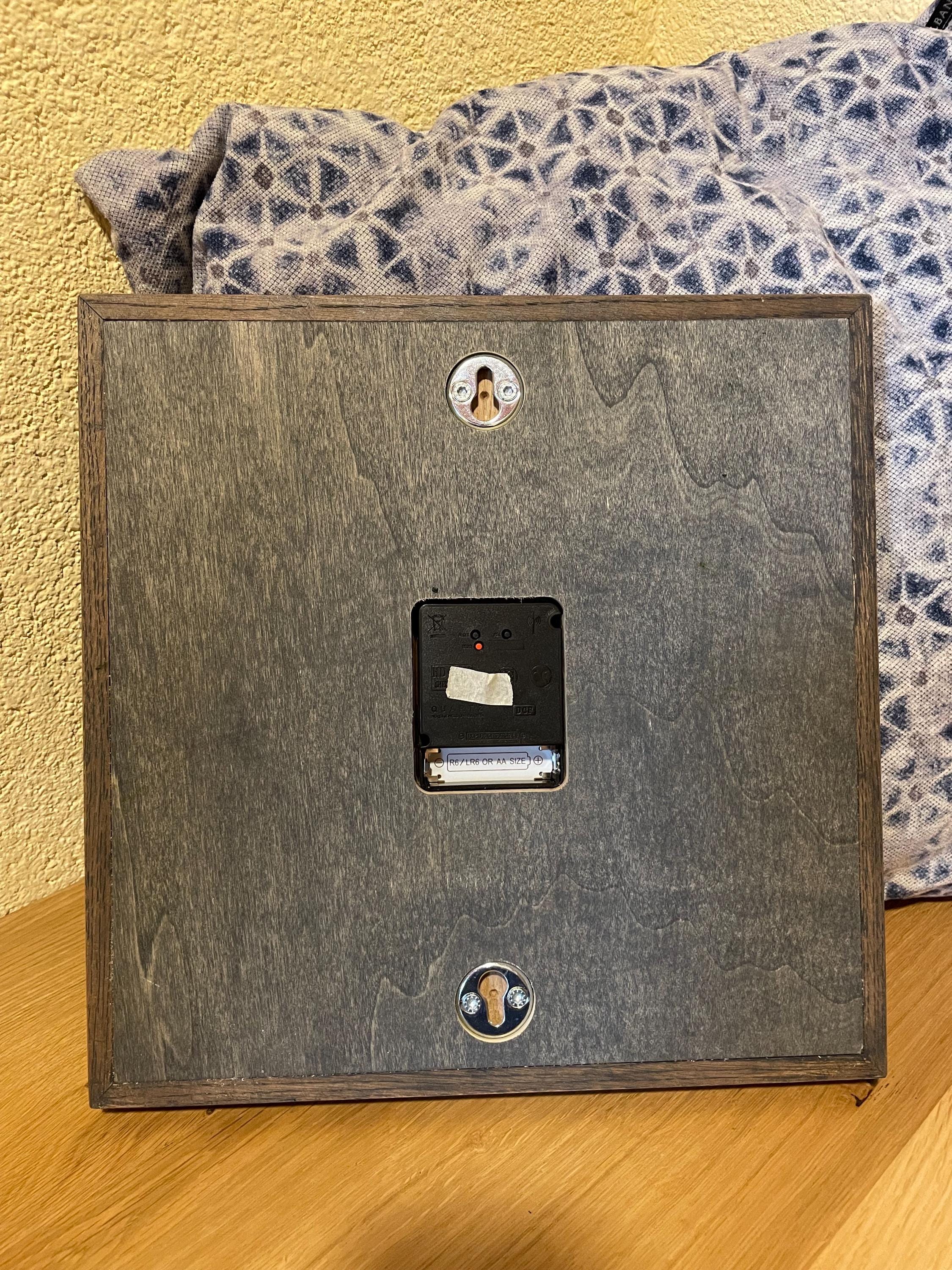 Moos Wanduhr Eiche handgefertigte Funkuhr aus Holz & echtem Moos modern und natürlich