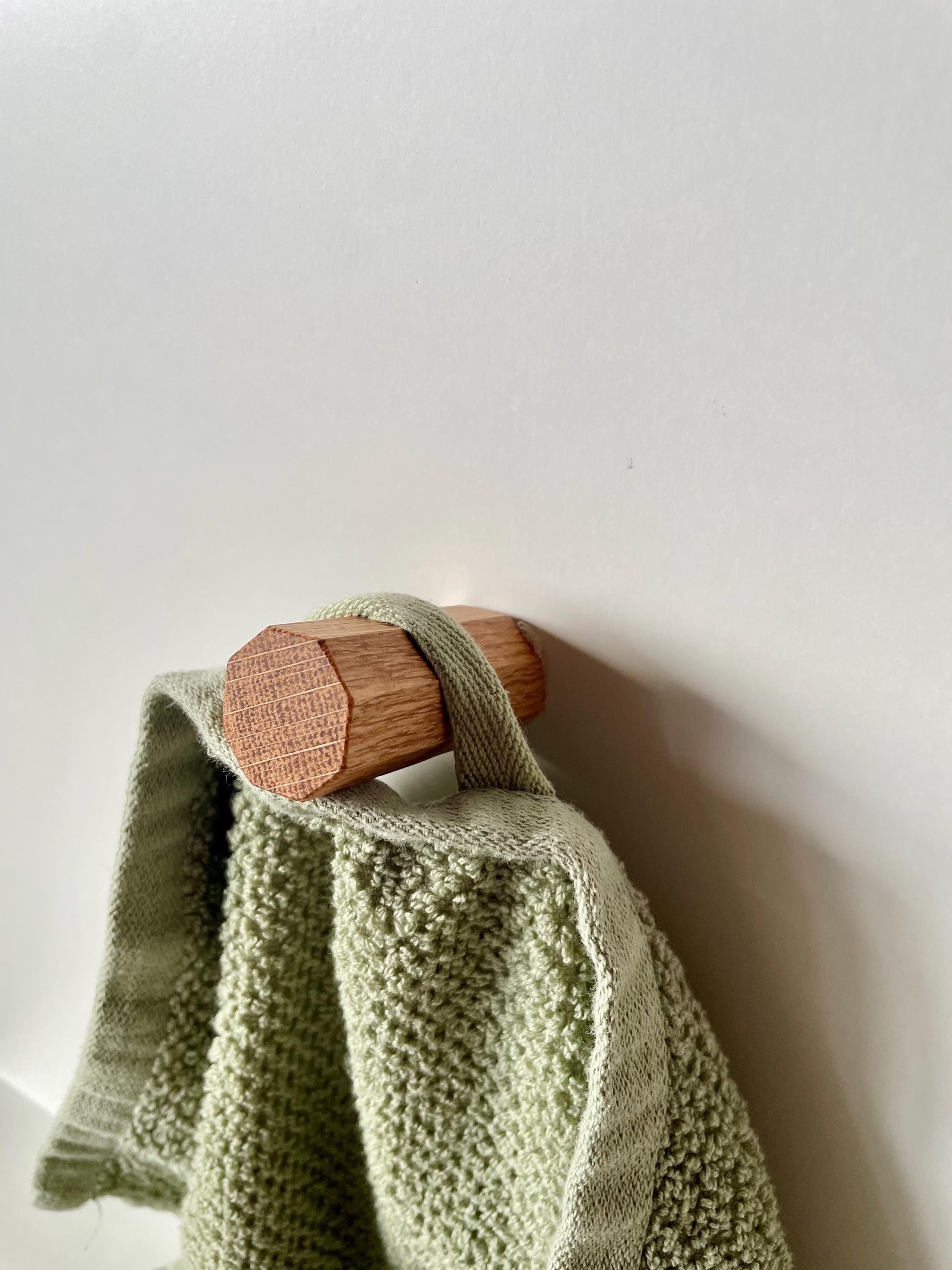 Wandhaken Eiche achteckig Set XL handgefertigter Garderobenhaken & Kleiderhaken aus massivem Holz