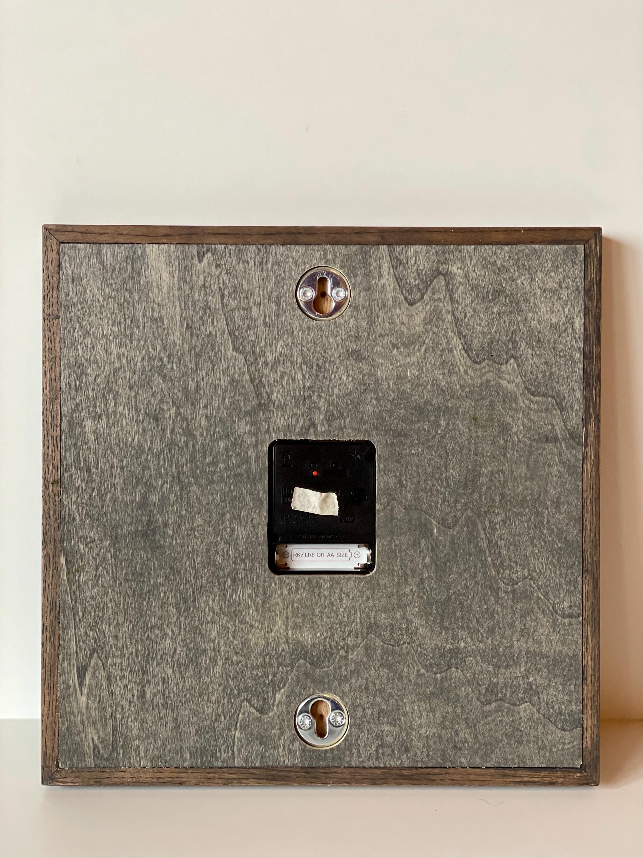 Moos Wanduhr Eiche handgefertigte Funkuhr aus Holz & echtem Moos modern und natürlich