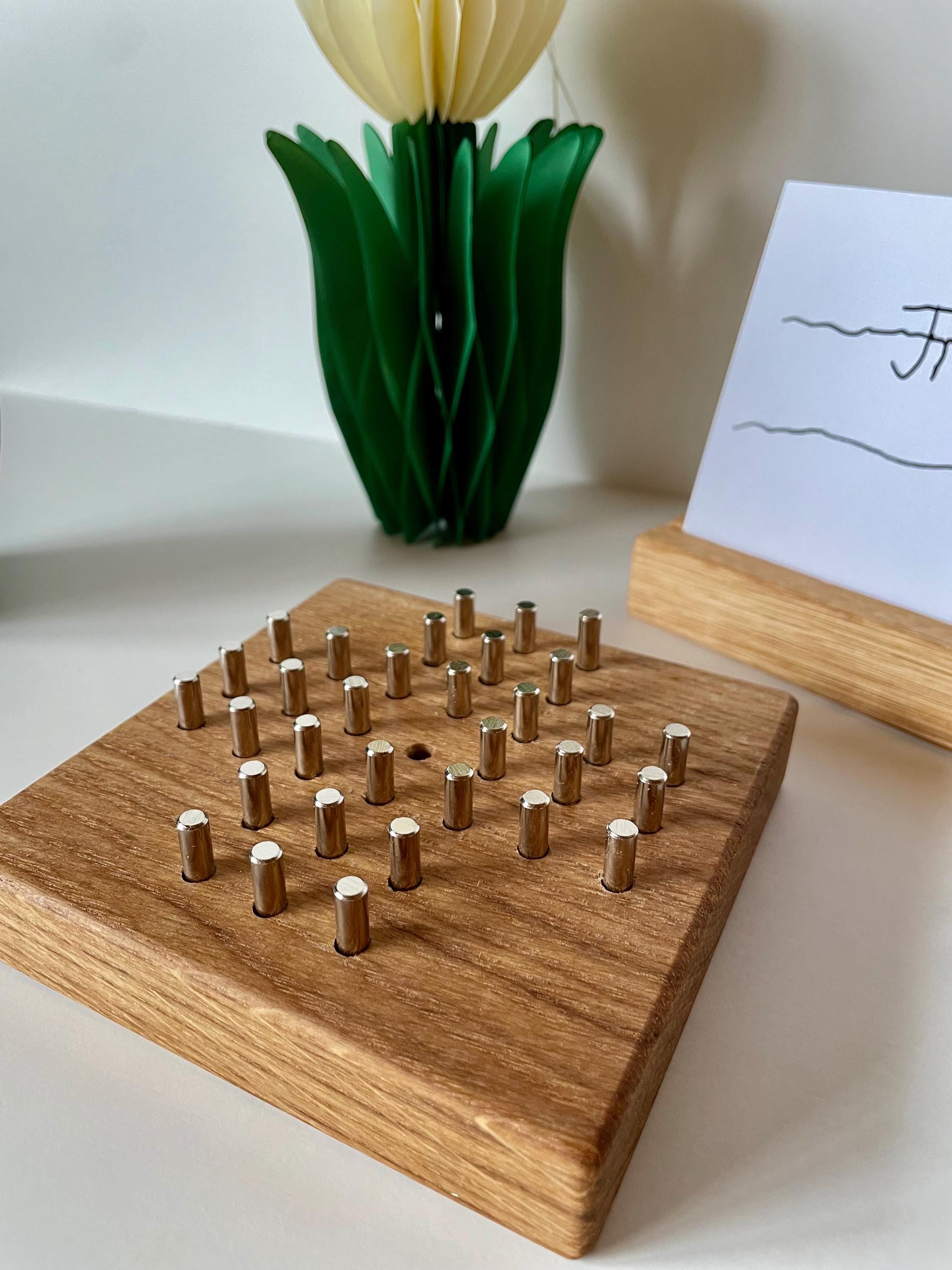 Handgemachtes Holz-Solitär-Spiel - Eiche oder Ahorn - Klassisches Denkspiel für Kinder & Erwachsene- Einzigartige Geschenkidee