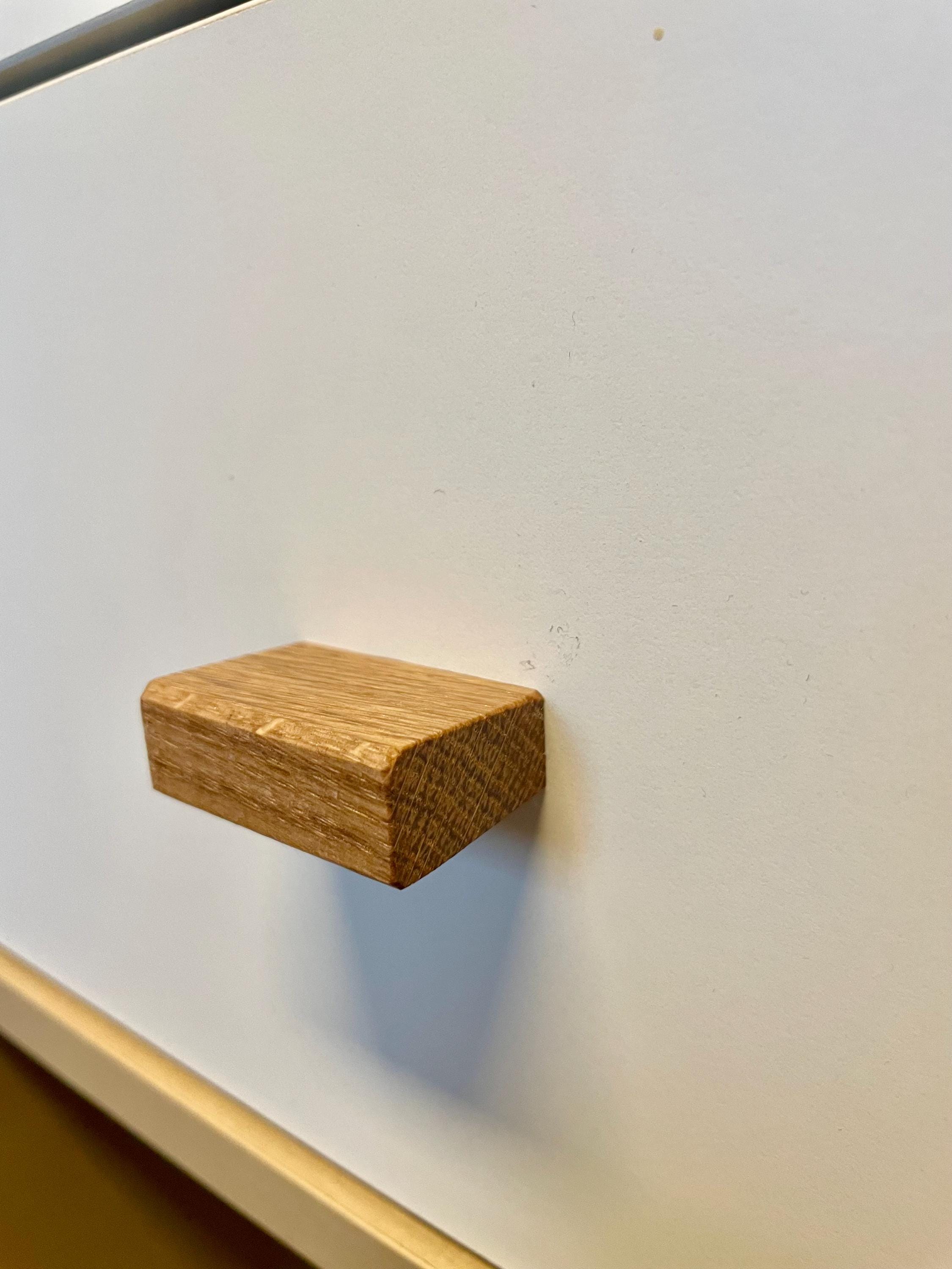 Möbelgriff aus Eichenholz modern, handgefertigt & nachhaltig trapezförmig für Türen, Schubladen + Möbel
