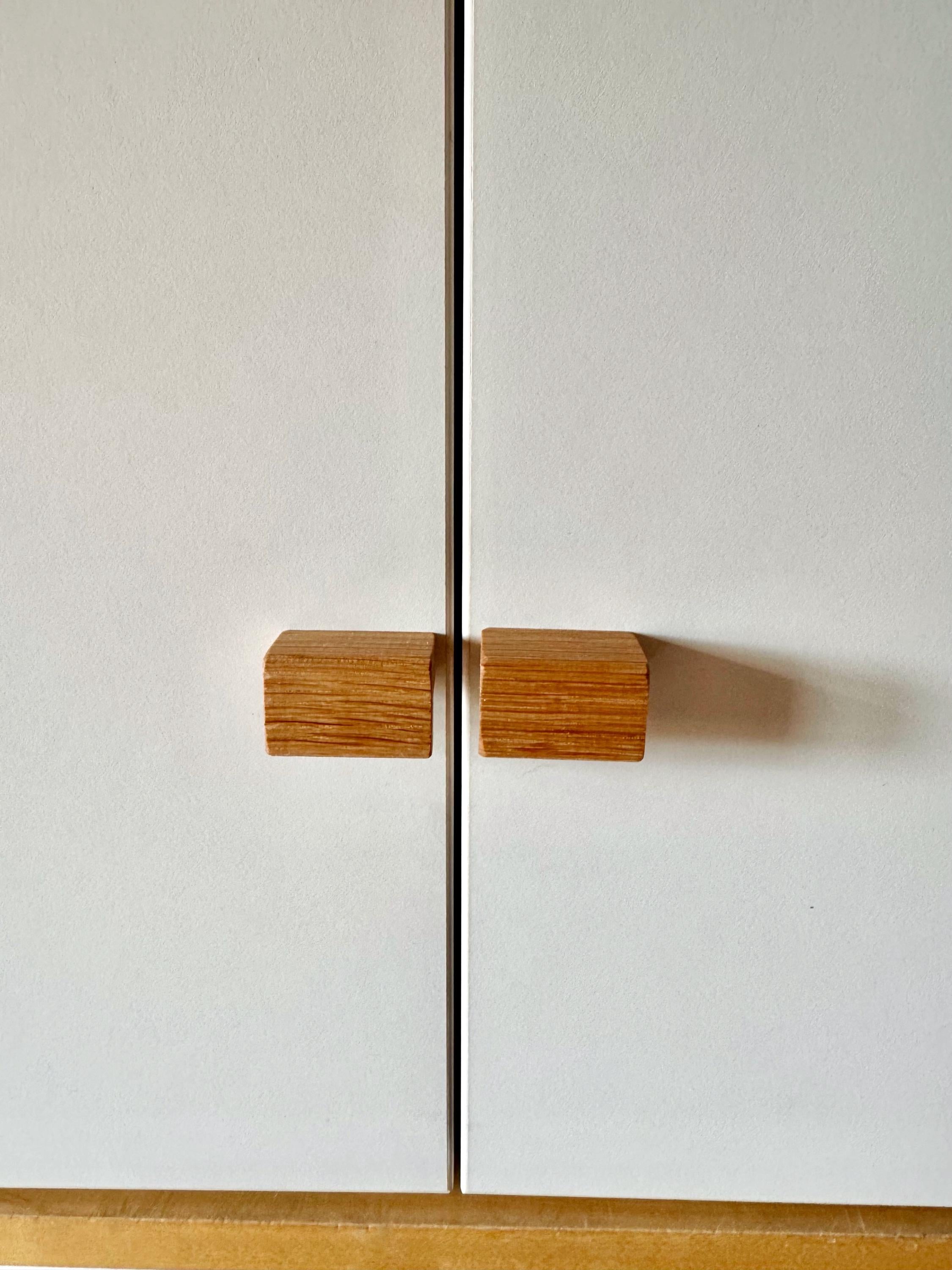 Möbelgriff aus Eichenholz handgefertigt & nachhaltig für Türen, Schubladen + DIY-Möbel