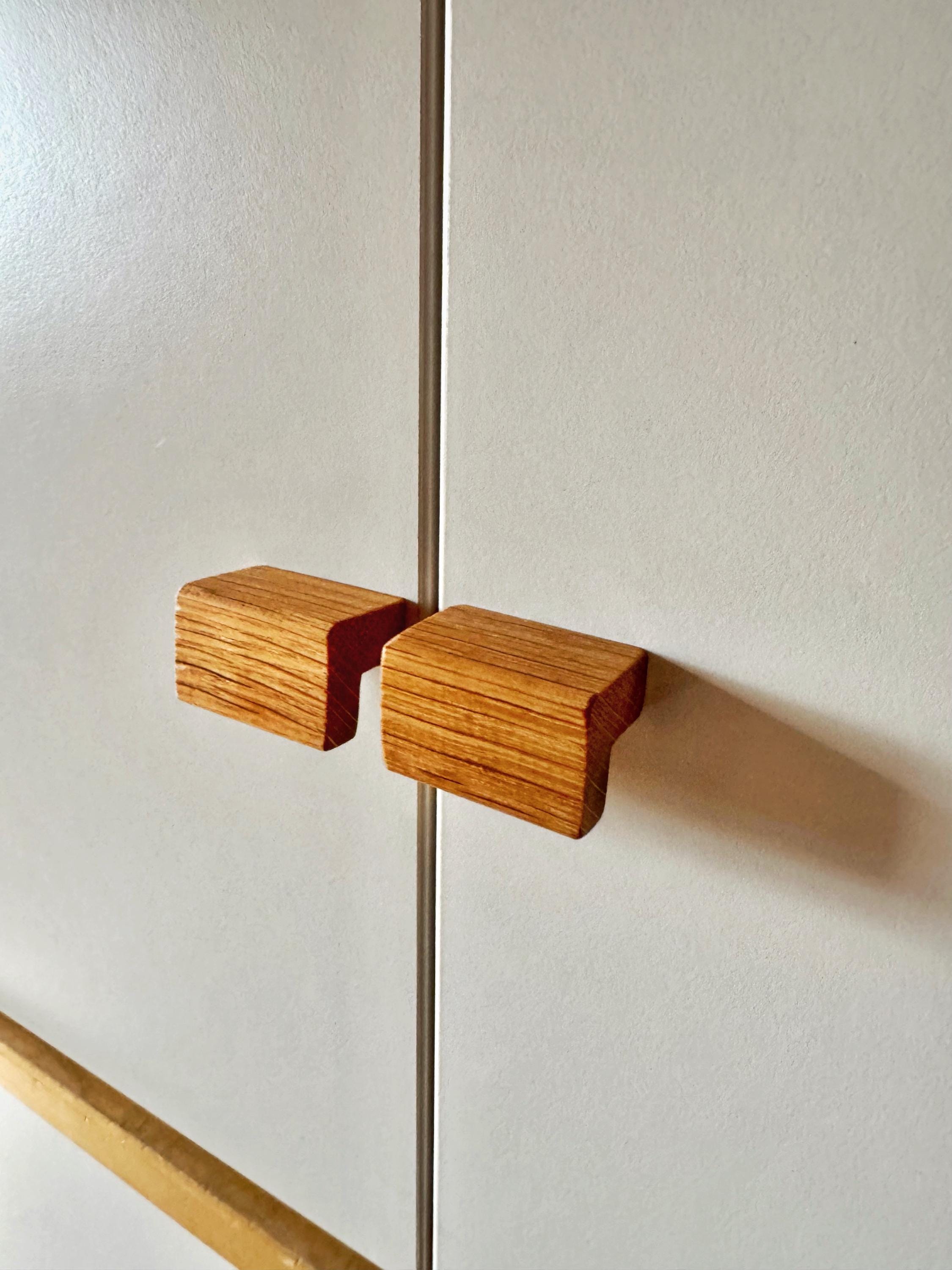Möbelgriff aus Eichenholz handgefertigt & nachhaltig für Türen, Schubladen + DIY-Möbel