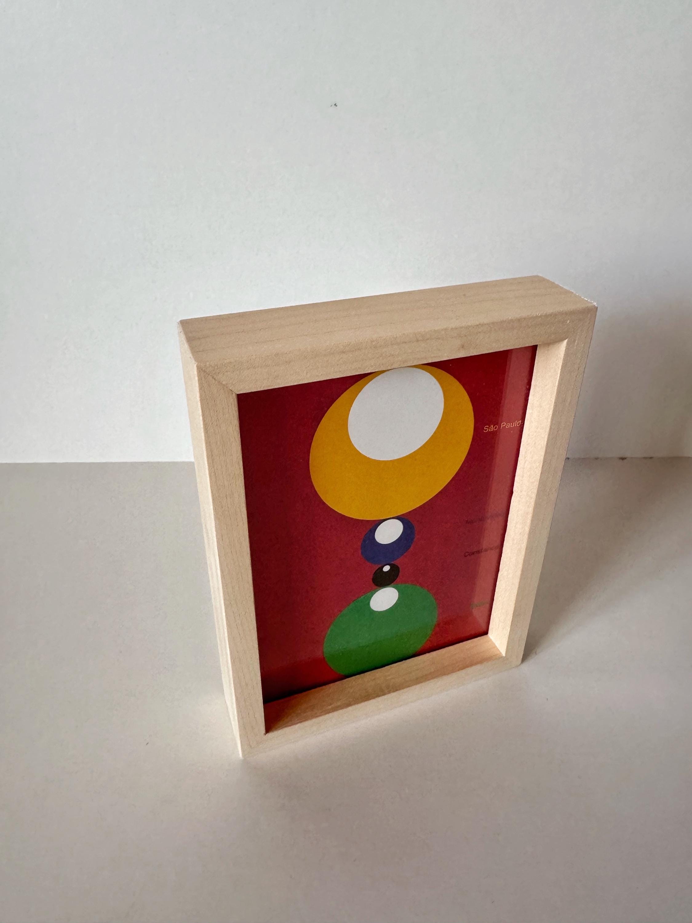 Doppelseitiger Bilderrahmen aus Holz freistehend & beidseitig für Fotos, Trockenblumen und Kunst in Eiche oder Ahorn handgefertigt