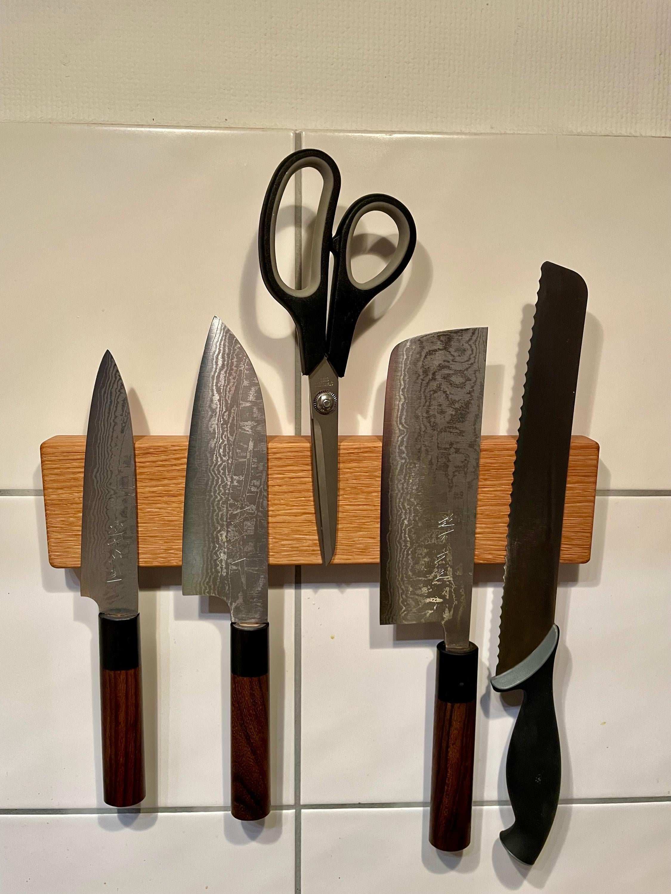 Messerleiste Eiche | Magnetischer Messerhalter | Messerblock aus Echtholz | Stilvolles Geschenk für Sie und Ihn | Edle Küchenutensilien