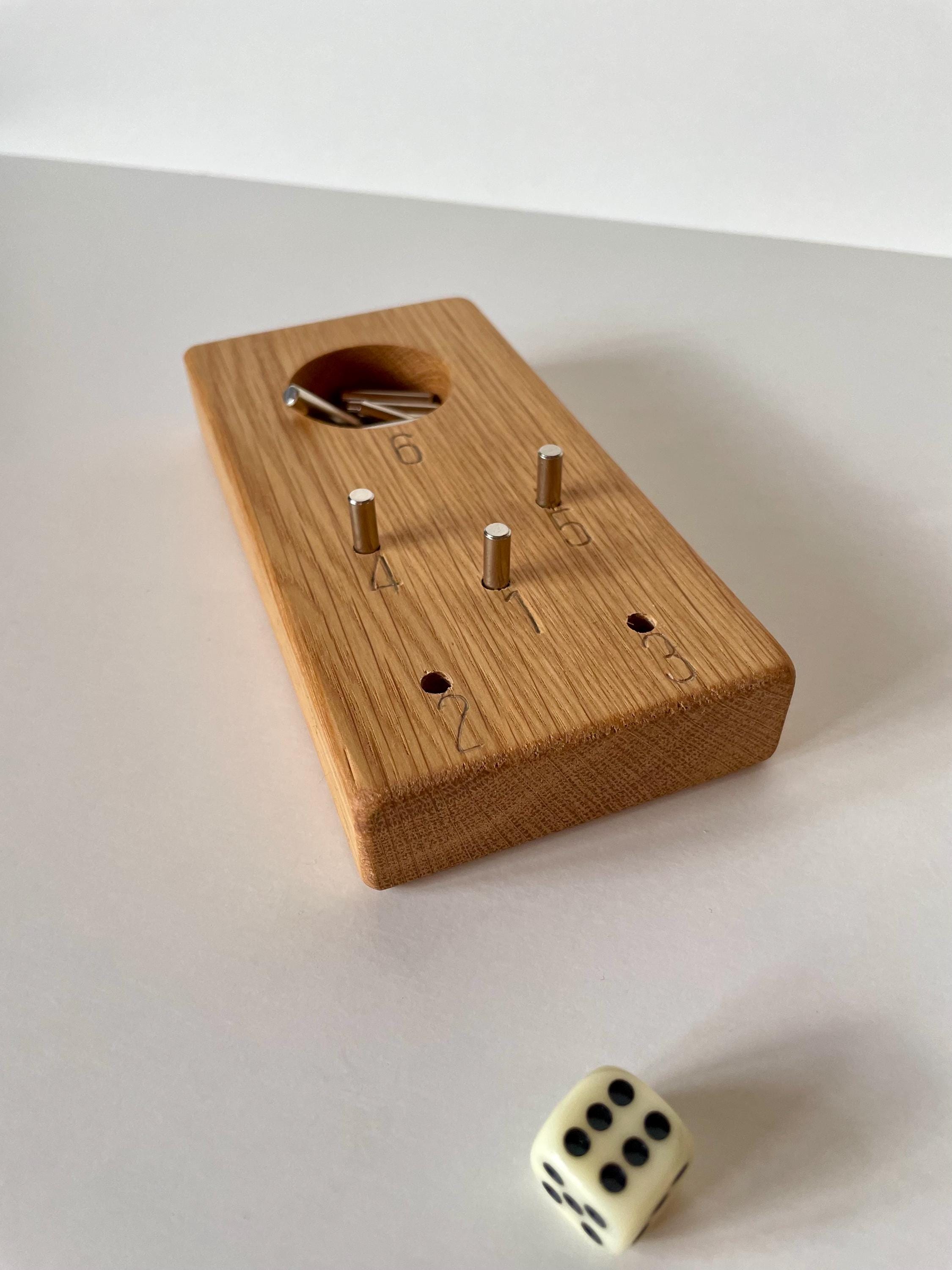 Freiwurf 6  Würfelspiel aus Eiche | Handgemachtes Holzspiel für 16 Spieler | Familienspiel, Geschenkidee, Gesellschaftsspiel